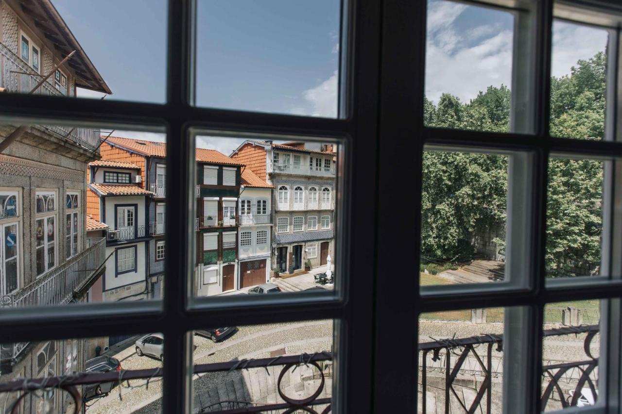 Trovador Guest House Guimarães Eksteriør billede